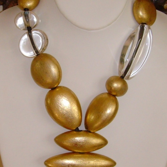 MONIES Clear Lucite and Gold Leaf Necklace - Picture 7 of 14